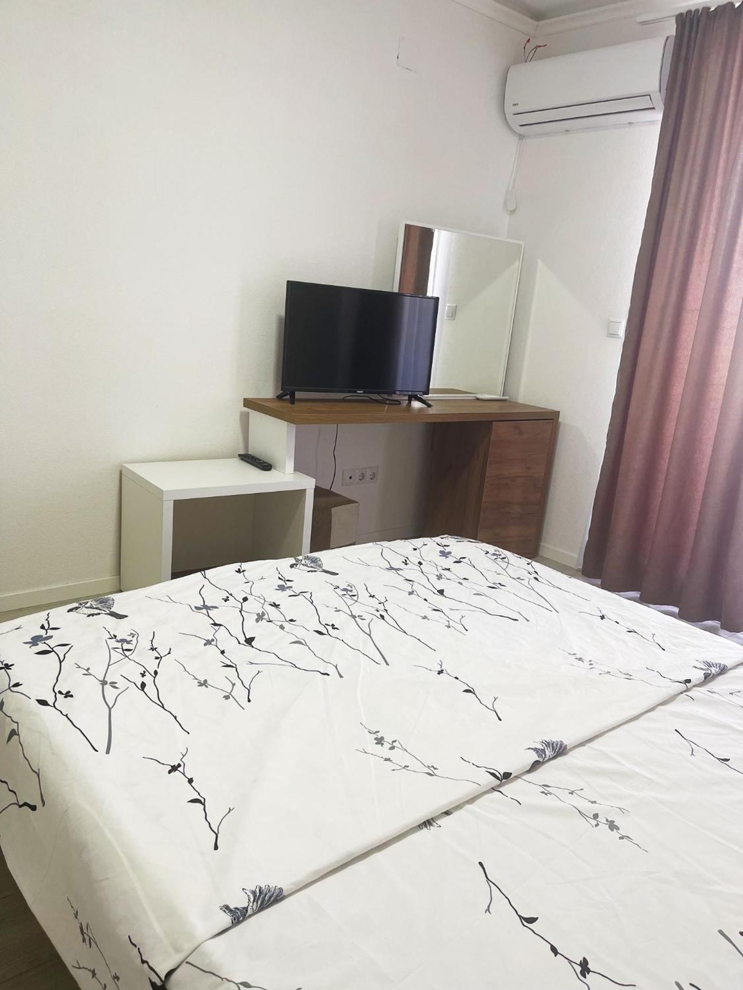 Infinity Plaza Hotel Gjakova Exterior photo